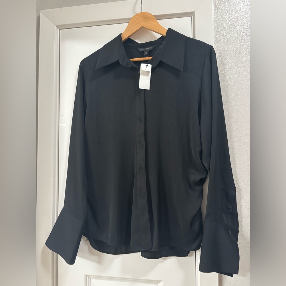 Banana republic black button down shirt